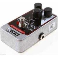 Electro Harmonix Memory Toy Analog Delay With Modulation Pedalı