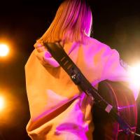 Xvive XV-H1 U2 Gitar Kablosuz Sistemi için Taşıyıcı