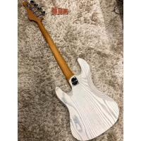 Soloking MJ-1 Custom Bass in Transparent White with Roasted Maple Neck Soloking MJ-1 Custom Bass in Transparent White with Roasted Maple Neck
